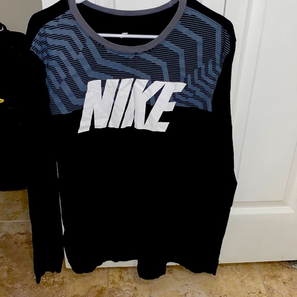 Nike Other - Gently loved men’s L long-sleeved Nike shirt